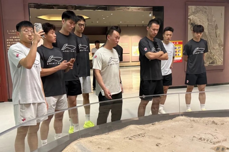 广汇能源男篮完成焉耆球迷见面会 明日库尔勒迎战江苏肯帝亚