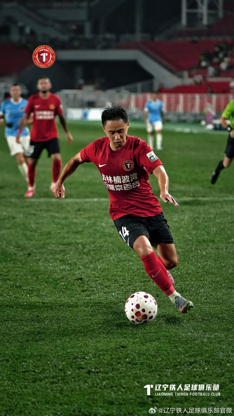 姜至鹏角球绝杀 辽宁铁人主场1-2深圳新鹏城