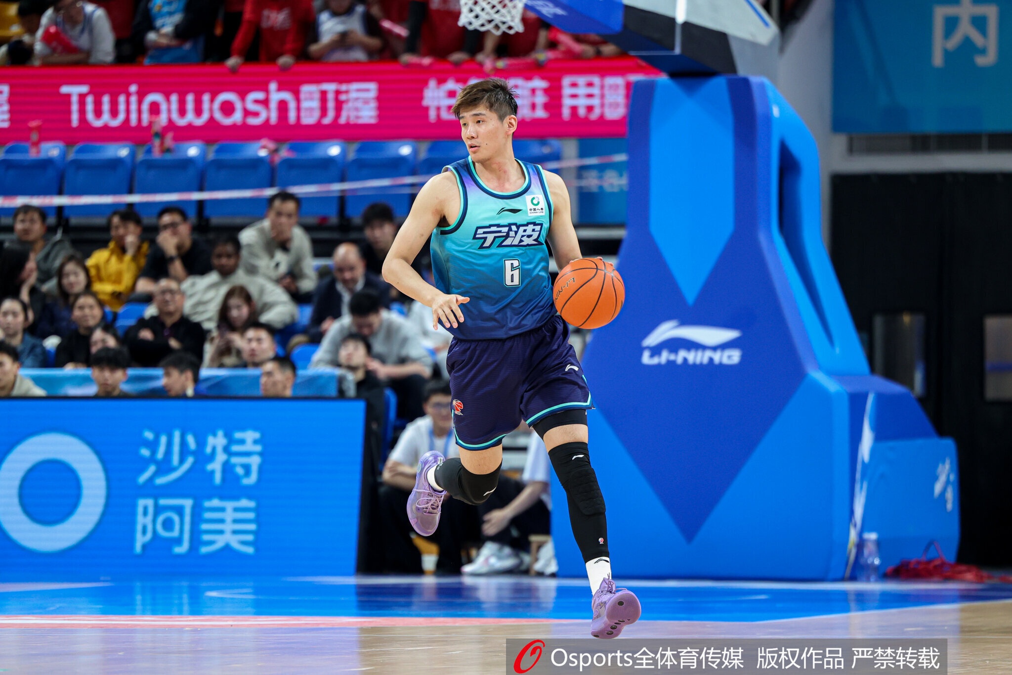 山西完成王俊杰注册 3年C类合同锁定后卫