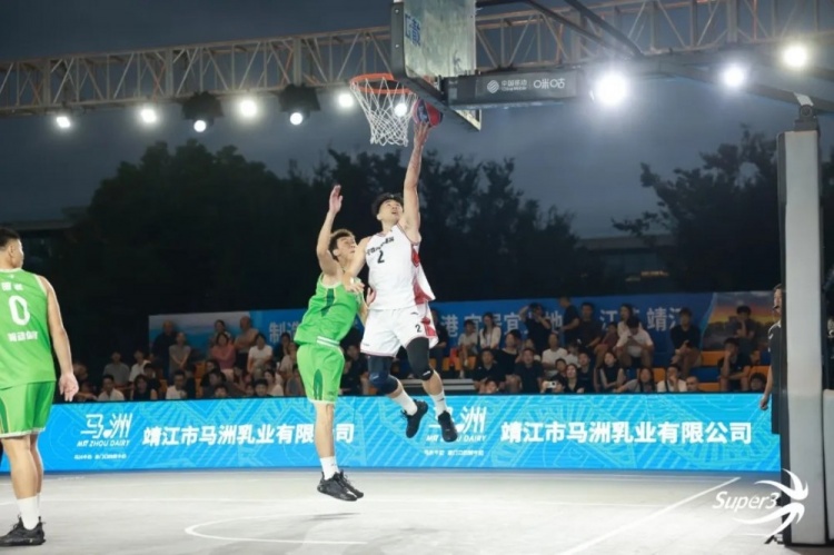 成都和众问鼎靖江B档 上海久事爆冷无缘八强