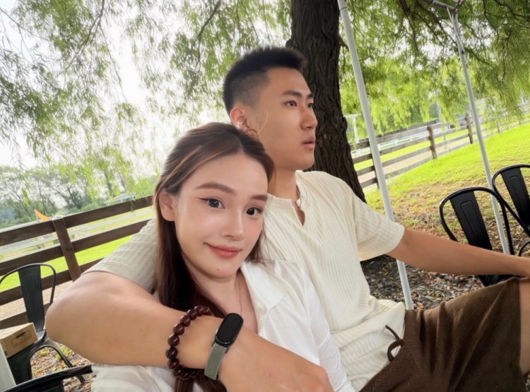 吴昌泽妻子晒牧场近照 上季场均2.2分2.1篮板