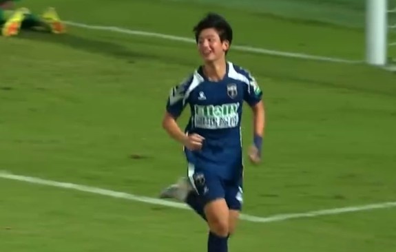 16岁10个月零11天 孙臣曦中乙补时破门斩生涯首球