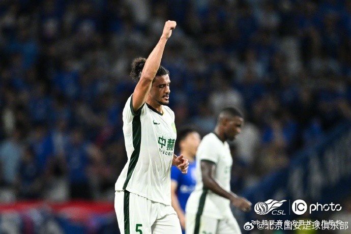 侯森多次扑救力保城门 国安客场3-0完胜申花