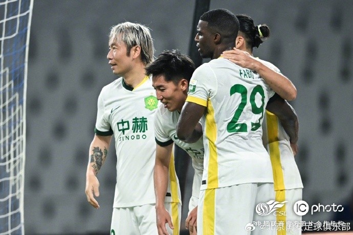 侯森多次扑救力保城门 国安客场3-0完胜申花