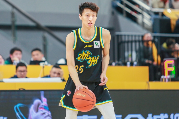 赵岩昊两年C类合同转投宁波 广厦11季数据盘点