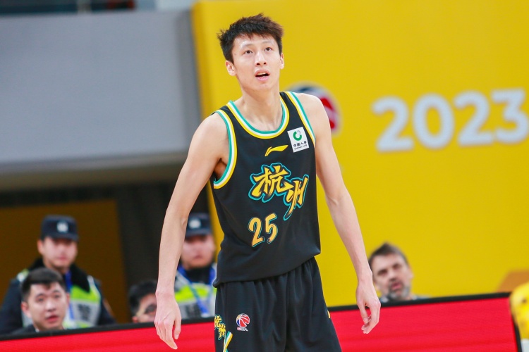 赵岩昊两年C类合同转投宁波，结束12年广厦生涯