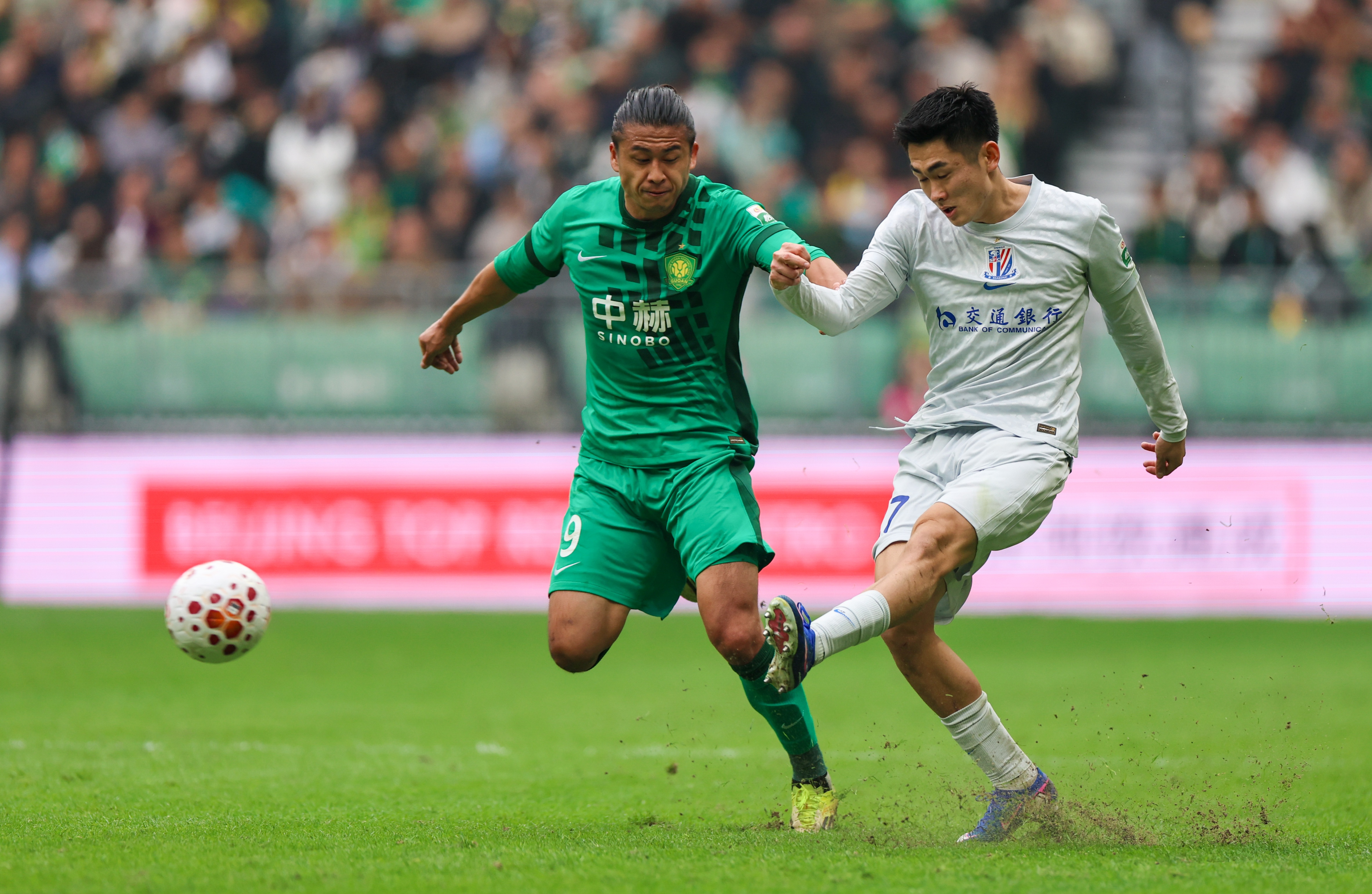 客场3-0完胜申花，国安缔造12年京沪对决最大比分