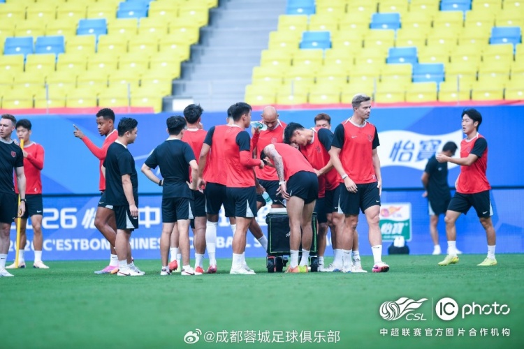 阿洛伊西：进攻端数据不错，定位球仍是重点打磨环节