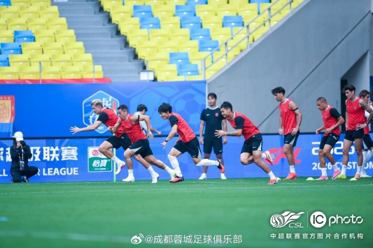 阿洛伊西：进攻端数据不错，定位球仍是重点打磨环节