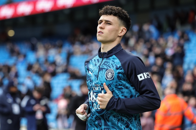 邮报：26岁福登迎生涯最关键赛季，他需要掌握自己的命运