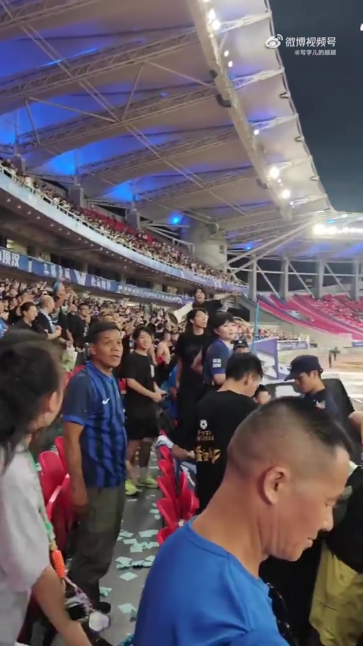 中足联重罚三镇!俱乐部罚6万+赛区罚2万+部分看台实施无观众1场 中足联重罚三镇!俱乐部罚6万+赛区罚2万+部分看台实施无观众1场